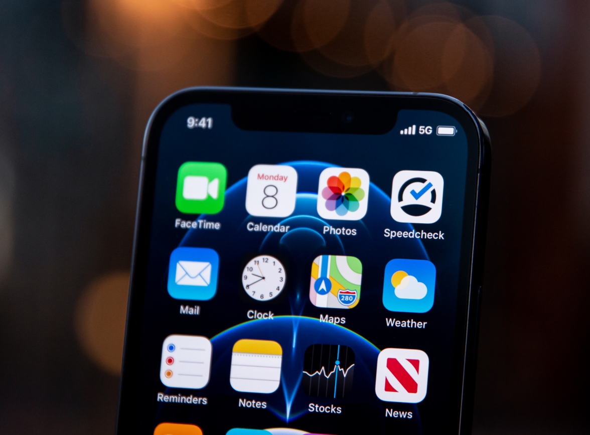 邯山苹果手机维修分享为什么 iPhone 12 在冬季会自动关机 